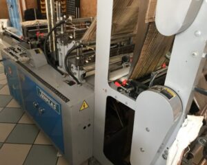 HM-800DB4 4-pályás talphegesztett tasak és ingvállas táska gyártó gép stancolás nélkül